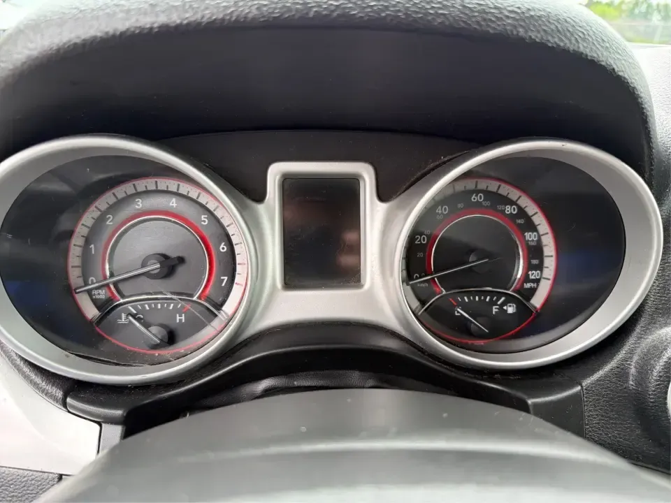 2019 Dodge Journey SE (3C4PDCAB7KT) with an 2.4L L4 DOHC 16V engine, 4A transmission, located at 1230 East Main St, Xenia, OH, 45385, (937) 908-9800, 39.688026, -83.910172 - Need one SUV that can handle the weekday school run, a long I675 commute, and a last-minute road trip to Caesar Creek? This 2019 Dodge Journey SE is built for real-life schedules in Xenia-offering three-row seating for up to 7 passengers, flexible cargo space, and the kind of comfort features that m - Photo#15
