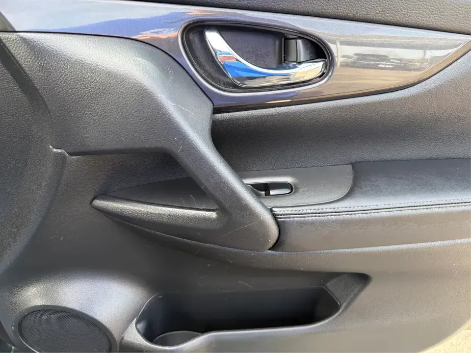 2020 Nissan Rogue SV Intelligent AWD (JN8AT2MV6LW) with an 2.5L I-4 DOHC engine, CVT transmission, located at 1951 S Dayton Lakeview Rd., New Carlisle, OH, 45344, (937) 908-9800, 39.890999, -84.050255 - Picture your next Ohio road trip: the kids buckled in, luggage loaded, and you cruising from New Carlisle to Yellow Springs or downtown Dayton with confidence-no worrying about winter weather, long commutes, or tight parking lots. This 2020 Nissan Rogue SV Intelligent AWD is the kind of practical, c - Photo#19