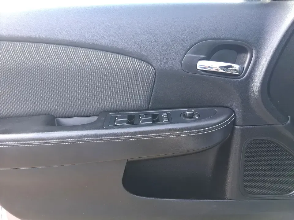 2014 Dodge Avenger SE (1C3CDZAB8EN) with an 2.4L L4 DOHC 16V engine, 4-Speed Automatic transmission, located at 1099 N County Rd 25A , Troy, OH, 45373, (937) 908-9800, 40.057079, -84.212883 - Picture an easy, stress-free daily commute from Moraine to downtown Dayton, with enough comfort for the school run, errands along South Dixie Drive, and the occasional weekend escape to Carillon Historical Park or a movie night near the Dayton Mall. If you want a practical sedan that fits real life- - Photo#17