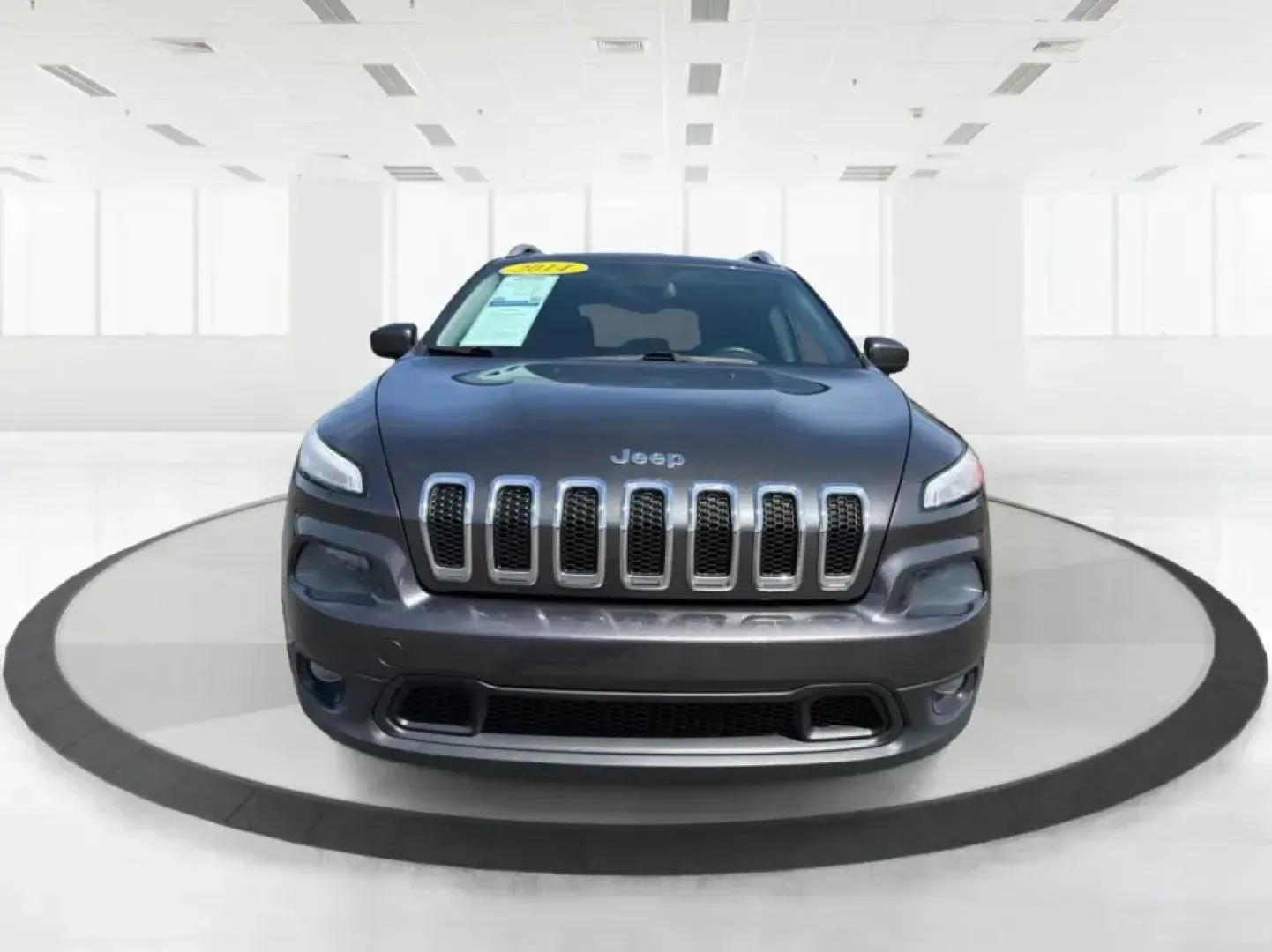 2014 Jeep Cherokee Latitude (1C4PJMCS8EW) with an 3.2L V6 DOHC 24V engine, 9-Speed Automatic transmission, located at 880 E. National Road, Vandalia, OH, 45377, (937) 908-9800, 39.891918, -84.183594 - Weekend escapes to Taylorsville MetroPark, snowy school drop-offs, or a comfortable daily commute down I75-this 2014 Jeep Cherokee Latitude is built for the Vandalia, OH lifestyle. With confident 4WD/AWD capability, a smooth 9Speed Automatic transmission, and a strong 3.2L V6 DOHC 24V engine, it's t - Photo#7