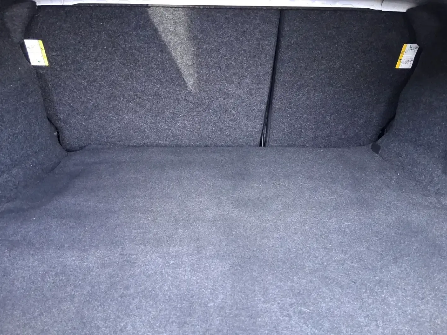 2016 Ford Fusion SE (3FA6P0H91GR) with an 2.0L L4 DOHC 16V engine, 6-Speed Automatic transmission, located at 880 E. National Road, Vandalia, OH, 45377, (937) 908-9800, 39.891918, -84.183594 - Need a dependable commuter that can handle I75 traffic, school drop-offs, and weekend runs to Dayton without draining your budget? This 2016 Ford Fusion SE in Oxford White is the kind of practical, comfortable sedan that fits real life in Vandalia-smooth for daily driving, efficient on regular unlea - Photo#12