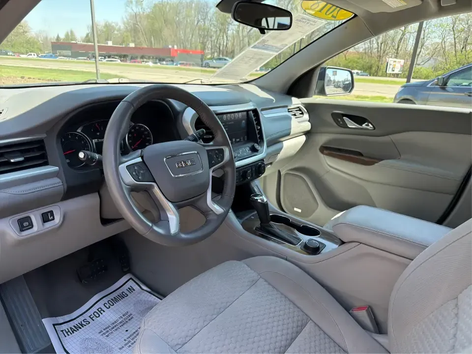 2018 GMC Acadia SLE-2 (1GKKNSLS0JZ) with an 3.6L V6 DOHC 24V engine, 6A transmission, located at 401 Woodman Dr, Riverside, OH, 45431, (937) 908-9800, 39.760899, -84.123421 - Load up the kids, the groceries, and the weekend plans-this 2018 GMC Acadia SLE-2 is the kind of SUV that makes busy life in and around Xenia feel easier. Whether you're commuting toward Dayton, juggling school drop-offs, or heading out for a road trip through Caesar Creek State Park, the Acadia del - Photo#8