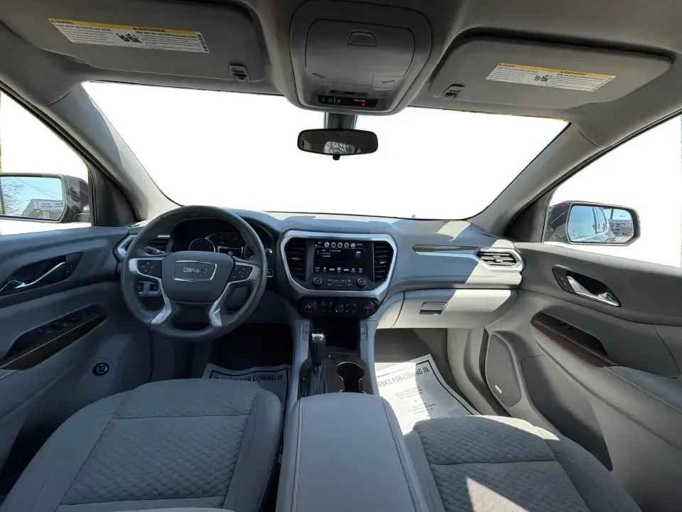 2018 GMC Acadia SLE-2 (1GKKNSLS0JZ) with an 3.6L V6 DOHC 24V engine, 6A transmission, located at 401 Woodman Dr, Riverside, OH, 45431, (937) 908-9800, 39.760899, -84.123421 - Load up the kids, the groceries, and the weekend plans-this 2018 GMC Acadia SLE-2 is the kind of SUV that makes busy life in and around Xenia feel easier. Whether you're commuting toward Dayton, juggling school drop-offs, or heading out for a road trip through Caesar Creek State Park, the Acadia del - Photo#19