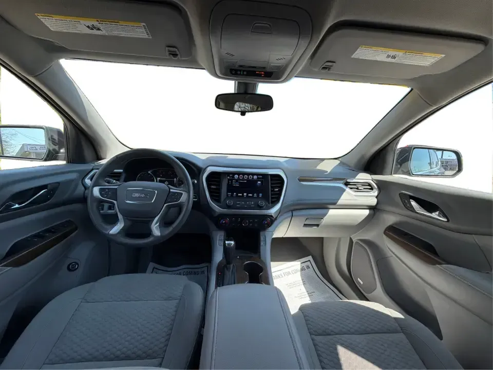 2018 GMC Acadia SLE-2 (1GKKNSLS0JZ) with an 3.6L V6 DOHC 24V engine, 6A transmission, located at 401 Woodman Dr, Riverside, OH, 45431, (937) 908-9800, 39.760899, -84.123421 - Load up the kids, the groceries, and the weekend plans-this 2018 GMC Acadia SLE-2 is the kind of SUV that makes busy life in and around Xenia feel easier. Whether you're commuting toward Dayton, juggling school drop-offs, or heading out for a road trip through Caesar Creek State Park, the Acadia del - Photo#20