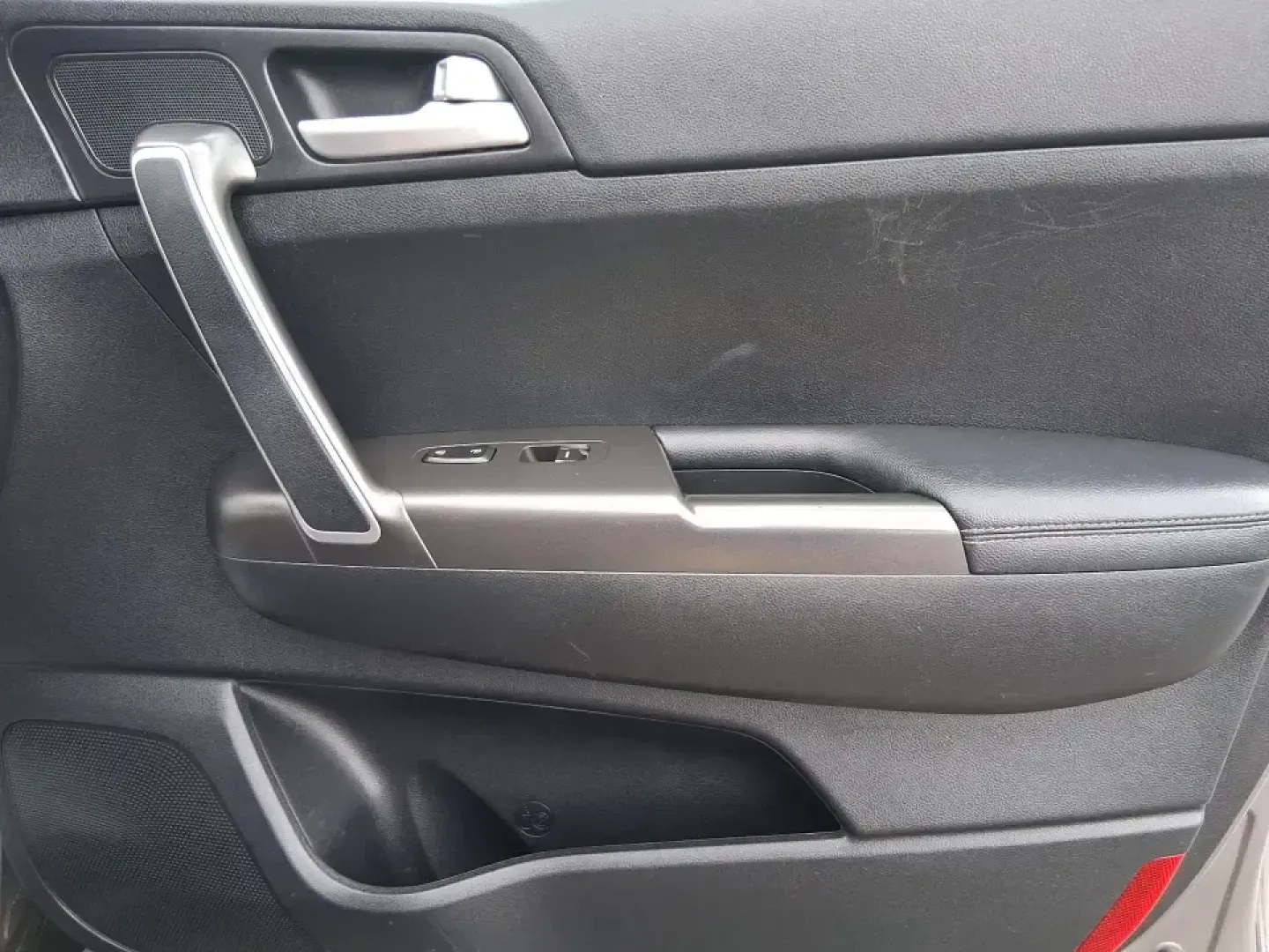 2018 Kia Sportage LX (KNDPM3AC0J7) with an Theta II 2.4L I-4 gasoline direct injection engine, 6A transmission, located at 1099 N County Rd 25A , Troy, OH, 45373, (937) 908-9800, 40.057079, -84.212883 - Weekend road trips to the Miami County Fair, daily commutes down I75, or quick errands between Downtown Troy and the shops near West Main Street-this 2018 Kia Sportage LX is the kind of compact SUV that fits real life. With its versatile crossover layout, confident road manners, and smart cargo spac - Photo#18