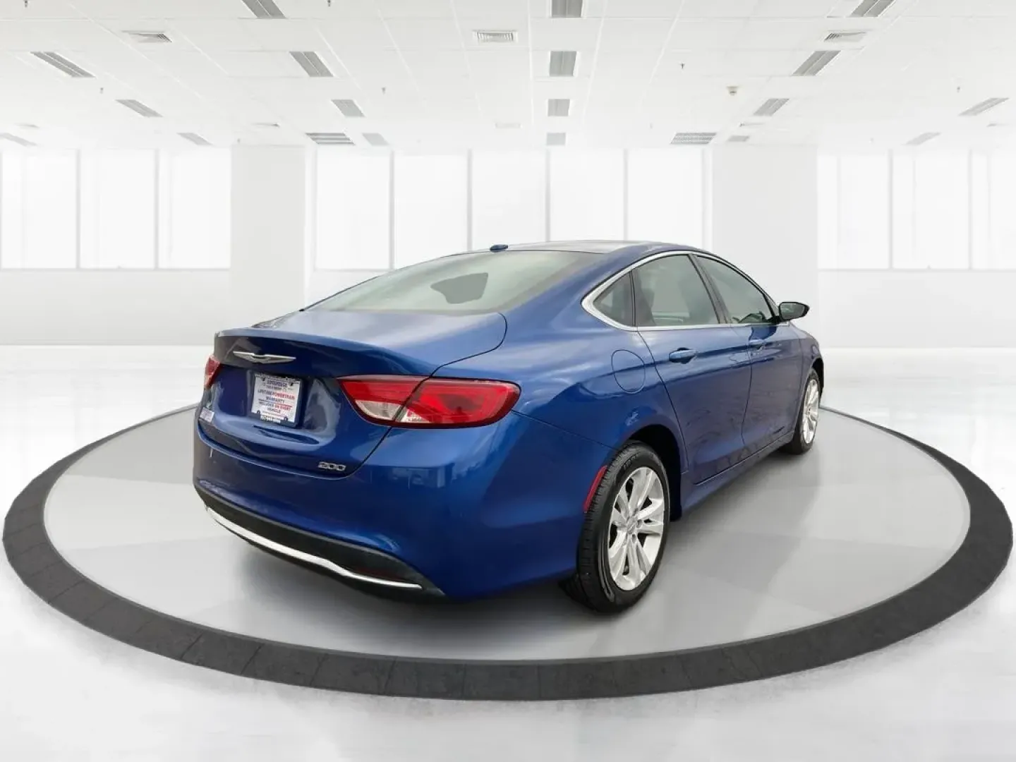 2015 Chrysler 200 Limited (1C3CCCAB9FN) with an 3.6L V-6 DOHC engine, located at 1230 East Main St, Xenia, OH, 45385, (937) 908-9800, 39.688026, -83.910172 - **Experience Comfort and Style with the 2015 Chrysler 200 Limited at Advantage Car and Credit**<br /> <br /> Are you in the market for a dependable sedan that suits both your daily commute and weekend adventures? Look no further! The 2015 Chrysler 200 Limited is the perfect blend of style, performan - Photo#2