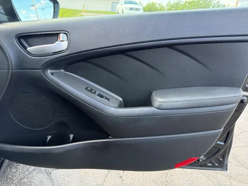 2018 Kia Forte LX (3KPFK4A79JE) with an 2L I-4 DOHC engine, 6M transmission, located at 1230 East Main St, Xenia, OH, 45385, (937) 908-9800, 39.688026, -83.910172 - Need a dependable commuter that's easy to park downtown, comfortable for I-75 and SR-725 traffic, and still stylish enough for dinner in the Dayton area? This 2018 Kia Forte LX in Aurora Black is a smart, budget-friendly sedan that fits real life in Moraine, OH-whether you're stacking miles for work - Photo#20