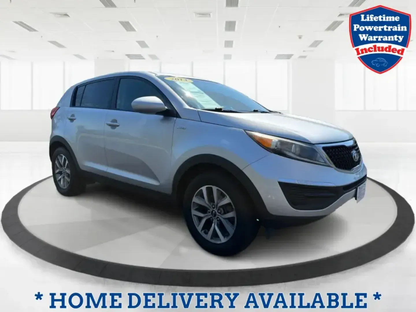 2014 Kia Sportage LX (KNDPBCAC6E7) with an 2.4L V6 DOHC 24V engine, 6-Speed Automatic transmission, located at 1230 East Main St, Xenia, OH, 45385, (937) 908-9800, 39.688026, -83.910172 - **Adventure Awaits: 2014 Kia Sportage LX Ready for Your Next Journey!**<br /> <br /> Are you in search of a reliable vehicle that combines style, comfort, and versatility? Look no further than this 2014 Kia Sportage LX, perfect for weekend getaways, family road trips, or daily commutes. This crossov- Photo#0