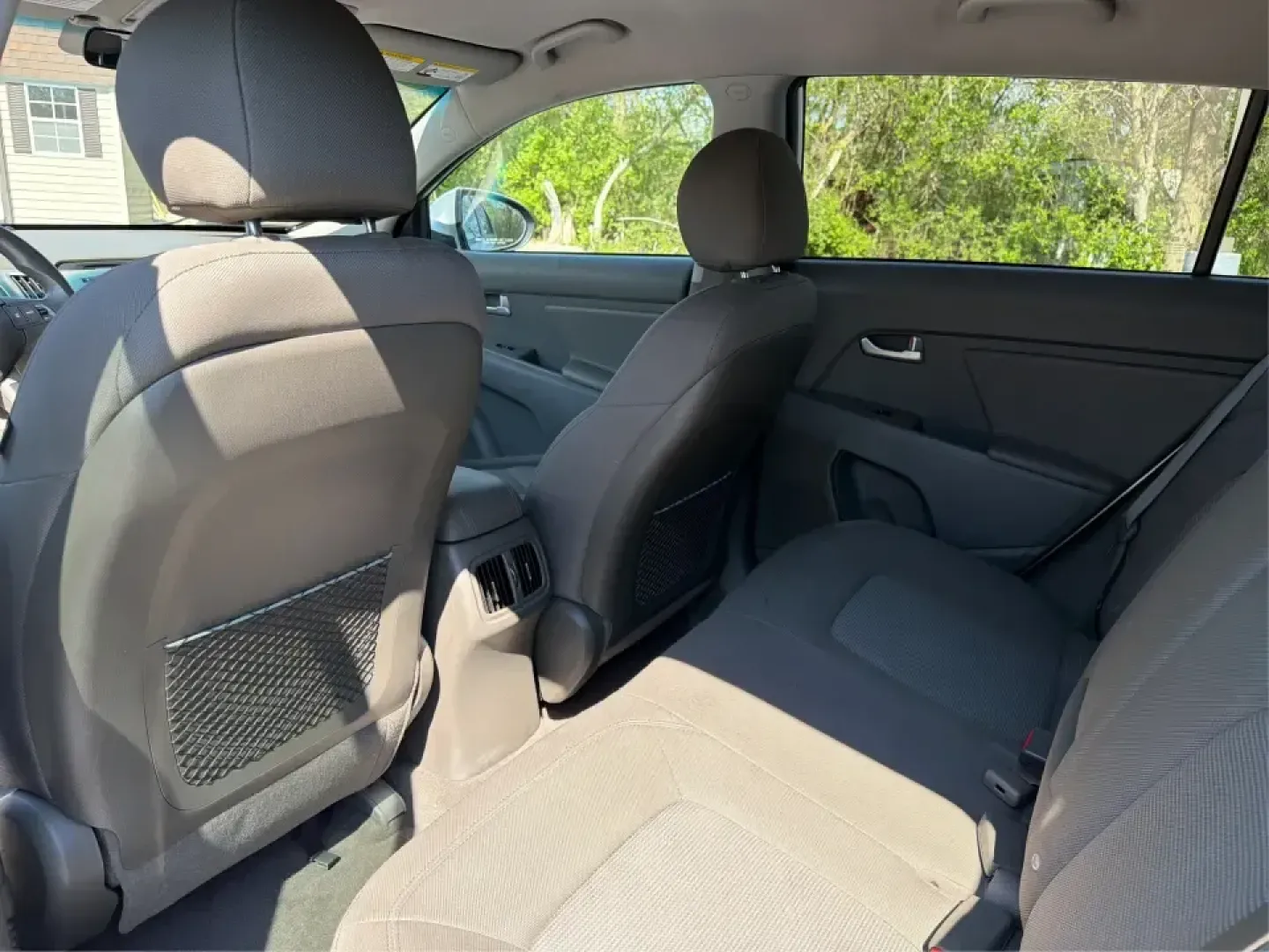 2014 Kia Sportage LX (KNDPBCAC6E7) with an 2.4L V6 DOHC 24V engine, 6-Speed Automatic transmission, located at 1230 East Main St, Xenia, OH, 45385, (937) 908-9800, 39.688026, -83.910172 - **Adventure Awaits: 2014 Kia Sportage LX Ready for Your Next Journey!**<br /> <br /> Are you in search of a reliable vehicle that combines style, comfort, and versatility? Look no further than this 2014 Kia Sportage LX, perfect for weekend getaways, family road trips, or daily commutes. This crossov- Photo#10