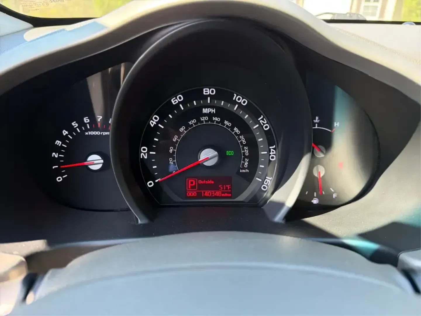 2014 Kia Sportage LX (KNDPBCAC6E7) with an 2.4L V6 DOHC 24V engine, 6-Speed Automatic transmission, located at 1230 East Main St, Xenia, OH, 45385, (937) 908-9800, 39.688026, -83.910172 - **Adventure Awaits: 2014 Kia Sportage LX Ready for Your Next Journey!**<br /> <br /> Are you in search of a reliable vehicle that combines style, comfort, and versatility? Look no further than this 2014 Kia Sportage LX, perfect for weekend getaways, family road trips, or daily commutes. This crossov- Photo#15