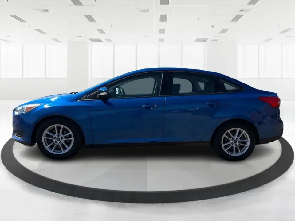 2018 Ford Focus SE (1FADP3FE5JL) with an 1.0L L3 engine, Automatic transmission, located at 1230 East Main St, Xenia, OH, 45385, (937) 908-9800, 39.688026, -83.910172 - Need a smart, budget-friendly commuter that's easy to live with all week and still ready for a spontaneous weekend escape? This 2018 Ford Focus SE sedan in eye-catching Lightning Blue Metallic is a practical pick for daily drives to Dayton, school drop-offs, and quick errands around Xenia-while keep - Photo#5