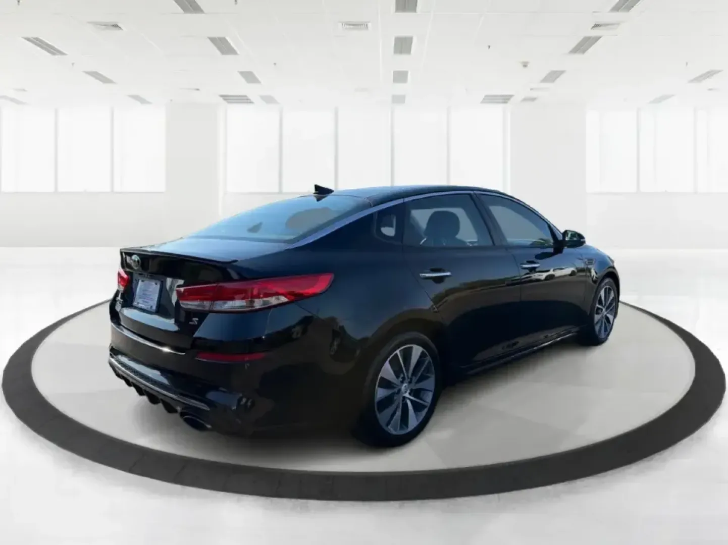 2019 Kia Optima S (5XXGT4L37KG) with an Theta II 2.4L I-4 gasoline direct injection engine, 6A transmission, located at 1099 N County Rd 25A , Troy, OH, 45373, (937) 908-9800, 40.057079, -84.212883 - Need a reliable commuter that still feels stylish for date night downtown, comfortable for weekend trips to Dayton, and efficient for the daily run up I75? This 2019 Kia Optima S in Ebony Black is a smart, budget-friendly sedan that fits real life-whether you're clocking a long work commute, shuttli - Photo#2