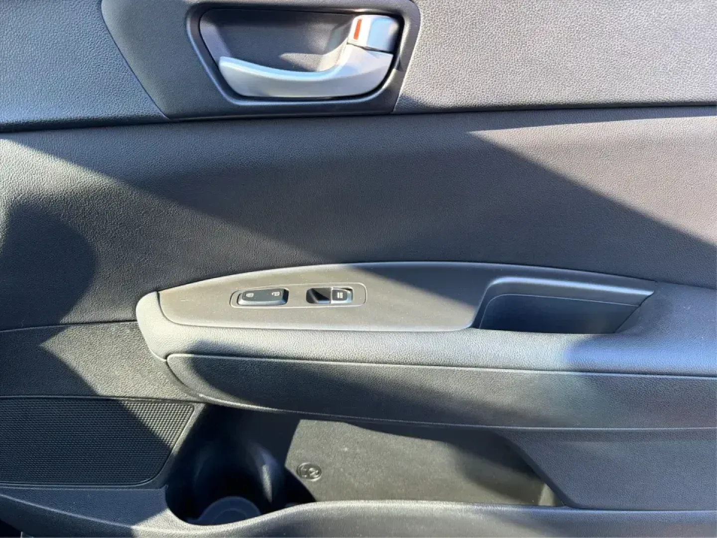 2019 Kia Optima S (5XXGT4L37KG) with an Theta II 2.4L I-4 gasoline direct injection engine, 6A transmission, located at 1099 N County Rd 25A , Troy, OH, 45373, (937) 908-9800, 40.057079, -84.212883 - Need a reliable commuter that still feels stylish for date night downtown, comfortable for weekend trips to Dayton, and efficient for the daily run up I75? This 2019 Kia Optima S in Ebony Black is a smart, budget-friendly sedan that fits real life-whether you're clocking a long work commute, shuttli - Photo#19