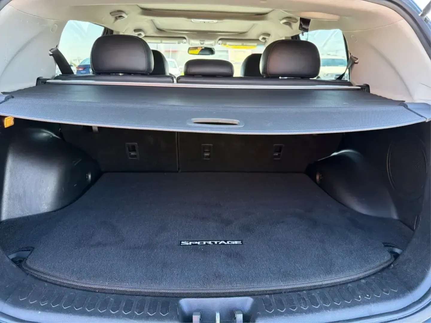 2012 Kia Sportage EX (KNDPC3A28C7) with an 2.4L I-4 DOHC engine, 6-Speed Automatic transmission, located at 880 E. National Road, Vandalia, OH, 45377, (937) 908-9800, 39.891918, -84.183594 - Picture your next week done right: an easy commute down I75, quick school drop-offs, a grocery run in the rain, and a spontaneous weekend trip to Taylorsville MetroPark-all in a compact SUV that feels comfortable, confident, and practical. This 2012 Kia Sportage EX in Twilight Blue is a smart fit fo - Photo#12