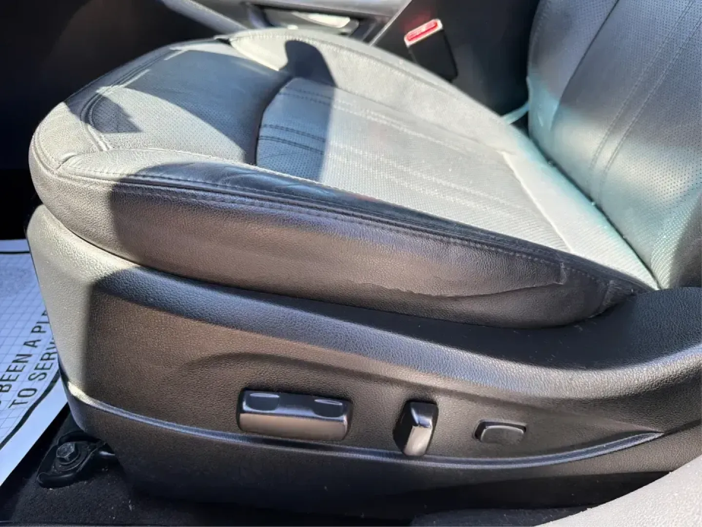 2012 Kia Sportage EX (KNDPC3A28C7) with an 2.4L I-4 DOHC engine, 6-Speed Automatic transmission, located at 880 E. National Road, Vandalia, OH, 45377, (937) 908-9800, 39.891918, -84.183594 - Picture your next week done right: an easy commute down I75, quick school drop-offs, a grocery run in the rain, and a spontaneous weekend trip to Taylorsville MetroPark-all in a compact SUV that feels comfortable, confident, and practical. This 2012 Kia Sportage EX in Twilight Blue is a smart fit fo - Photo#17