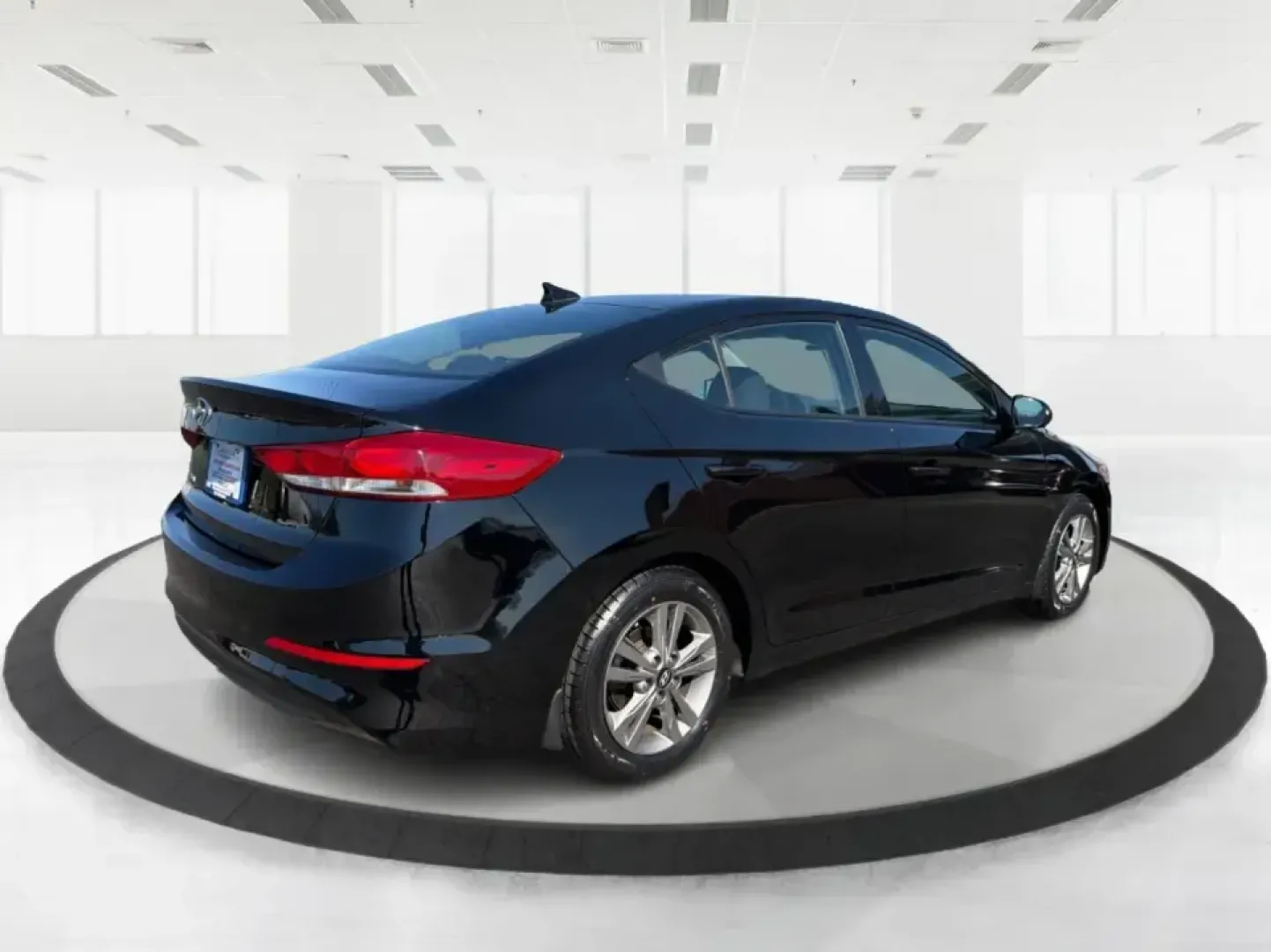 2018 Hyundai Elantra SEL (5NPD84LFXJH) with an Nu 2L I-4 DOHC engine, 6A transmission, located at 1230 East Main St, Xenia, OH, 45385, (937) 908-9800, 39.688026, -83.910172 - Take the stress out of your daily commute, weekend errands, and road trips around the Miami Valley with this sleek, fuel-friendly **2018 Hyundai Elantra SEL**-a smart sedan for drivers who want dependable transportation, modern comfort, and a payment plan that can fit real life. Whether you're headi - Photo#2