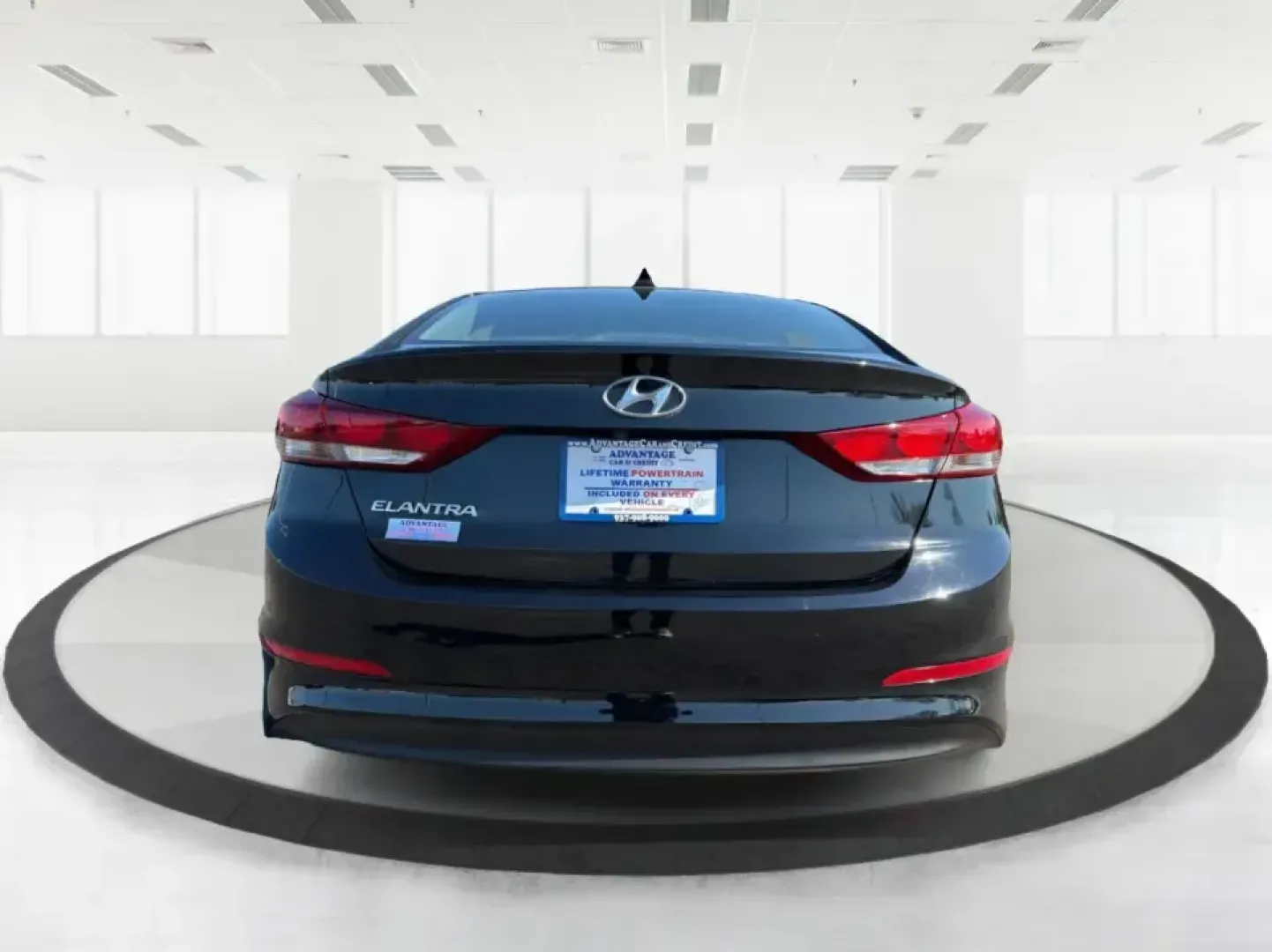 2018 Hyundai Elantra SEL (5NPD84LFXJH) with an Nu 2L I-4 DOHC engine, 6A transmission, located at 1230 East Main St, Xenia, OH, 45385, (937) 908-9800, 39.688026, -83.910172 - Take the stress out of your daily commute, weekend errands, and road trips around the Miami Valley with this sleek, fuel-friendly **2018 Hyundai Elantra SEL**-a smart sedan for drivers who want dependable transportation, modern comfort, and a payment plan that can fit real life. Whether you're headi - Photo#3