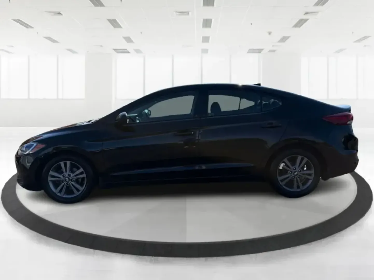 2018 Hyundai Elantra SEL (5NPD84LFXJH) with an Nu 2L I-4 DOHC engine, 6A transmission, located at 1230 East Main St, Xenia, OH, 45385, (937) 908-9800, 39.688026, -83.910172 - Take the stress out of your daily commute, weekend errands, and road trips around the Miami Valley with this sleek, fuel-friendly **2018 Hyundai Elantra SEL**-a smart sedan for drivers who want dependable transportation, modern comfort, and a payment plan that can fit real life. Whether you're headi - Photo#5