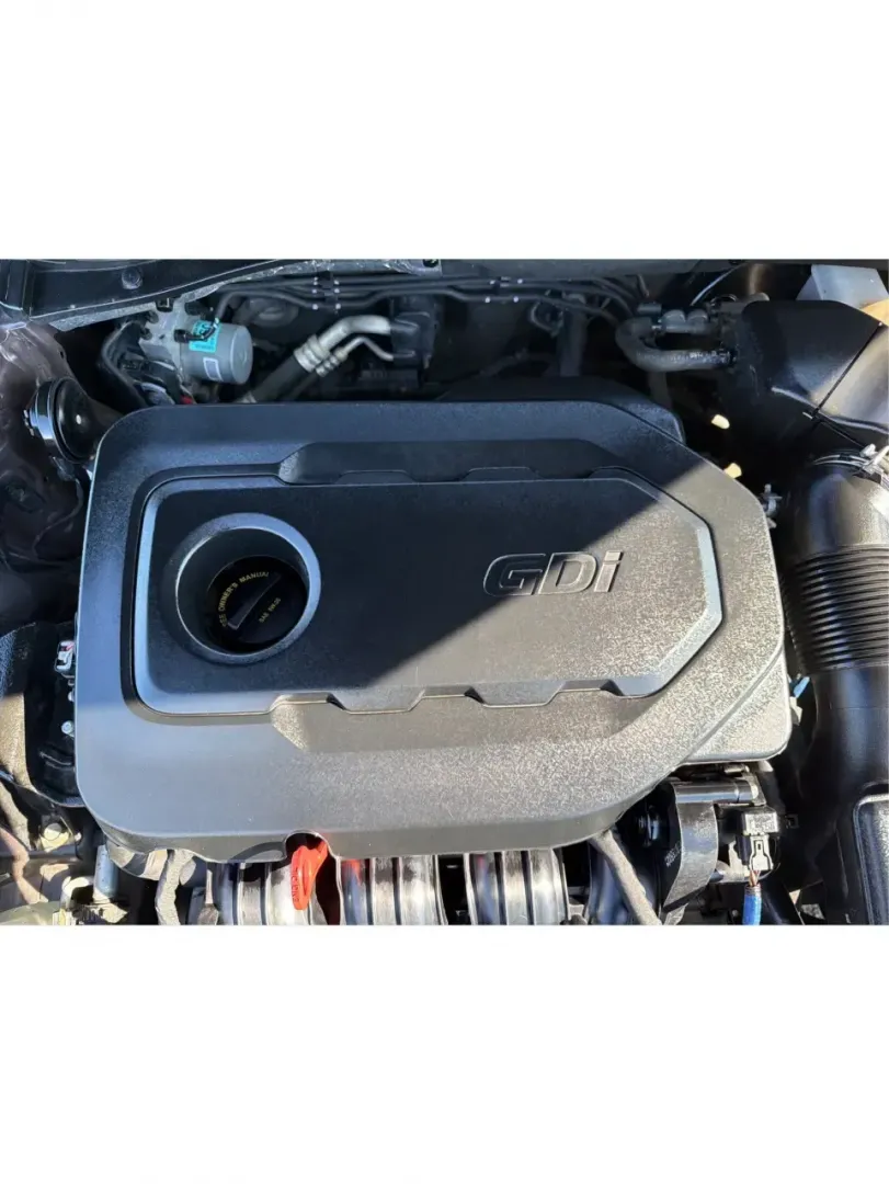 2017 Hyundai Sonata Sport (5NPE34AF8HH) with an 2.4L I-4 gasoline direct injection engine, 6A transmission, located at 8750 N County Rd 25A, Piqua, OH, 45356, (937) 908-9800, 40.164391, -84.232513 - Picture a sedan that makes everyday life easier-smooth for the I75 commute, comfortable for school drop-offs, and efficient enough for weekend runs to downtown Piqua or a quick escape to the parks and trails around Miami County. This 2017 Hyundai Sonata Sport is built for real-world driving: practic - Photo#11