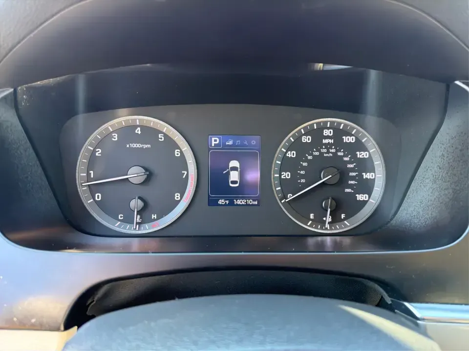 2017 Hyundai Sonata Sport (5NPE34AF8HH) with an 2.4L I-4 gasoline direct injection engine, 6A transmission, located at 8750 N County Rd 25A, Piqua, OH, 45356, (937) 908-9800, 40.164391, -84.232513 - Picture a sedan that makes everyday life easier-smooth for the I75 commute, comfortable for school drop-offs, and efficient enough for weekend runs to downtown Piqua or a quick escape to the parks and trails around Miami County. This 2017 Hyundai Sonata Sport is built for real-world driving: practic - Photo#15