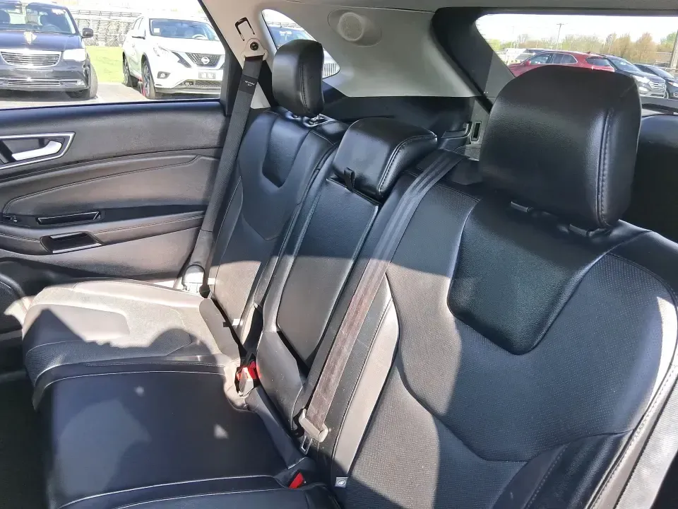 2017 Ford Edge Titanium (2FMPK4K85HB) with an 3.5L V6 DOHC 24V engine, 6A transmission, located at 1230 East Main St, Xenia, OH, 45385, (937) 908-9800, 39.688026, -83.910172 - Load up the family, point the hood toward a weekend escape, and enjoy the kind of comfort that makes long drives feel shorter-this 2017 Ford Edge Titanium is built for real life in and around Xenia. Whether you're commuting to Dayton, shuttling kids to activities, or planning a road trip to John Bry - Photo#10