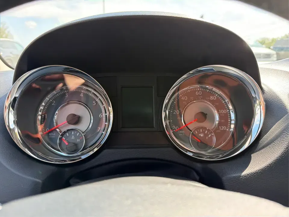 2016 Chrysler Town and Country Touring (2C4RC1BGXGR) with an Pentastar 3.6L V-6 DOHC engine, 6A transmission, located at 1230 East Main St, Xenia, OH, 45385, (937) 908-9800, 39.688026, -83.910172 - Life gets busy fast-school drop-offs, long commutes, weekend tournaments, and the occasional road trip to reset. The 2016 Chrysler Town and Country Touring is built for that real-life rhythm, giving you minivan practicality with comfort features that make every mile easier. Finished in Brilliant B - Photo#15