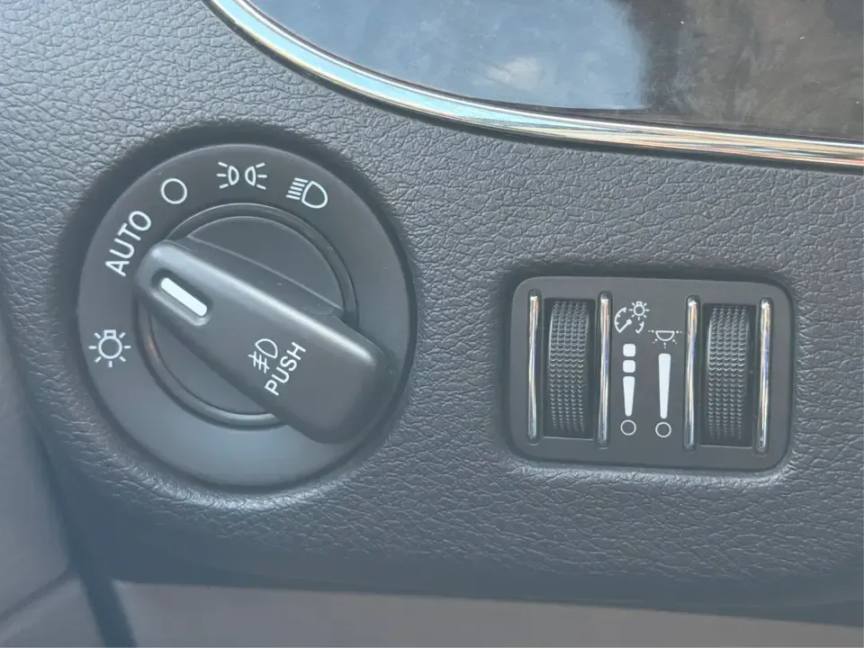 2016 Chrysler Town and Country Touring (2C4RC1BGXGR) with an Pentastar 3.6L V-6 DOHC engine, 6A transmission, located at 1230 East Main St, Xenia, OH, 45385, (937) 908-9800, 39.688026, -83.910172 - Life gets busy fast-school drop-offs, long commutes, weekend tournaments, and the occasional road trip to reset. The 2016 Chrysler Town and Country Touring is built for that real-life rhythm, giving you minivan practicality with comfort features that make every mile easier. Finished in Brilliant B - Photo#17