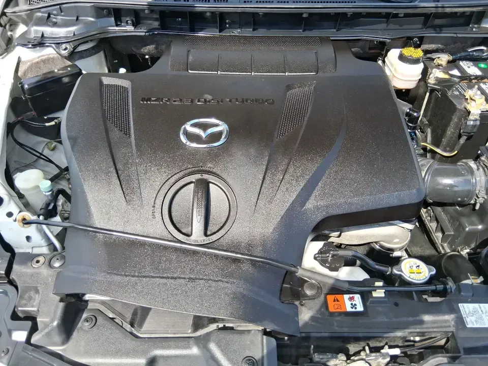 2010 Mazda CX-7 s Touring (JM3ER4W33A0) with an 2.3L I-4 gasoline direct injection engine, 6-Speed Automatic transmission, located at 1230 East Main St, Xenia, OH, 45385, (937) 908-9800, 39.688026, -83.910172 - Picture your next weekend: loading up the cargo area for a day at Miami County Park, cruising up I75 for a quick getaway, or confidently handling Ohio's surprise rain and winter slush on the school run. This 2010 Mazda CX7 s Touring is the kind of sporty, practical SUV that fits real life in Troy-ea - Photo#11