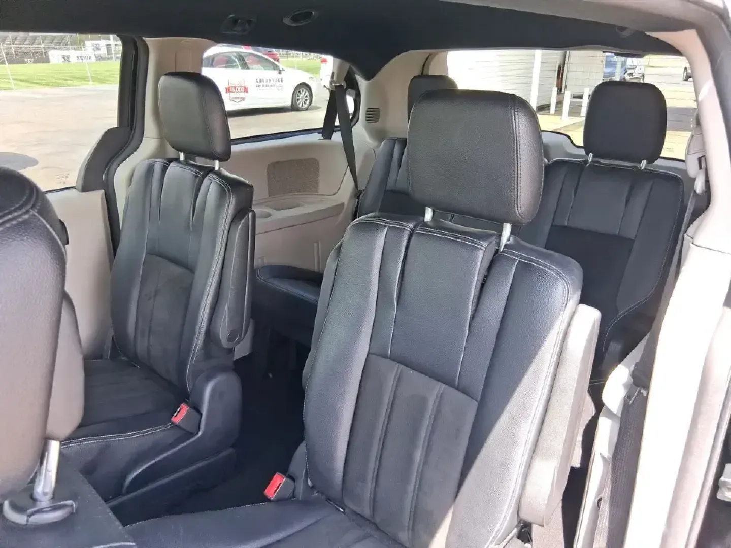 2019 Dodge Grand Caravan SXT (2C4RDGCG0KR) with an Pentastar 3.6L V-6 DOHC engine, 6A transmission, located at 8750 N County Rd 25A, Piqua, OH, 45356, (937) 908-9800, 40.164391, -84.232513 - Load up the kids, the groceries, the sports gear, and still have room for a weekend road trip-this 2019 Dodge Grand Caravan SXT is built for real life in Vandalia. If your days include school drop-offs, long commutes down I-75, or quick runs along E. National Road, this spacious passenger van delive - Photo#10
