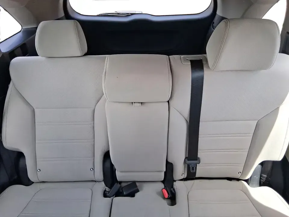 2016 Kia Sorento 2.4L LX (5XYPGDA34GG) with an 2.4L I-4 gasoline direct injection engine, 6-Speed Automatic transmission, located at 1230 East Main St, Xenia, OH, 45385, (937) 908-9800, 39.688026, -83.910172 - Ready for school drop-offs, I-75 commutes, and spontaneous weekend getaways to the Dayton area-this 2016 Kia Sorento LX is the kind of SUV that fits real life. With confident AWD capability, flexible seating, and everyday comfort, it's a smart pick for growing families, shift workers with long drive - Photo#14