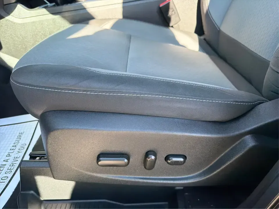 2018 Ford Escape SE FWD (1FMCU0GD6JU) with an 1.5L L4 DOHC 16V engine, 6A transmission, located at 1099 N County Rd 25A , Troy, OH, 45373, (937) 908-9800, 40.057079, -84.212883 - Weekday commute down I75, school drop-offs, and spontaneous weekend getaways to Charleston Falls Preserve all get easier in a compact SUV that fits real life. This 2018 Ford Escape SE FWD is a smart pick for Troy, Ohio drivers who want SUV versatility without the bulk-easy to park near downtown Troy- Photo#18