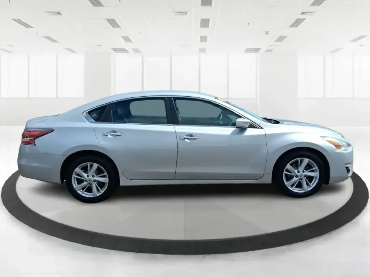 2015 Nissan Altima 2.5 SV (1N4AL3AP6FC) with an 2.5L I-4 DOHC engine, Continuously Variable Transmission transmission, located at 401 Woodman Dr, Riverside, OH, 45431, (937) 908-9800, 39.760899, -84.123421 - Picture your next week: an easy I-675 commute, a comfortable school drop-off run, and a spontaneous weekend drive to Carillon Historical Park or along the Mad River-without driving something oversized or expensive to fuel. This **2015 Nissan Altima 2.5 SV** is the kind of practical, confidence-build - Photo#1