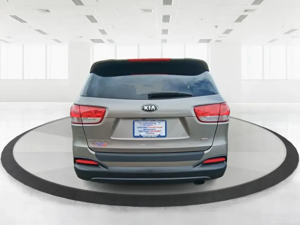 2017 Kia Sorento 2.4L LX (5XYPG4A30HG) with an 2.4L I-4 gasoline direct injection engine, 6A transmission, located at 1951 S Dayton Lakeview Rd., New Carlisle, OH, 45344, (937) 908-9800, 39.890999, -84.050255 - Picture your next weekend: the family packed up for a day at Carillon Historical Park, groceries loaded after a quick stop near The Greene, and plenty of room left for sports gear or a stroller-without feeling like you're driving something bulky. This 2017 Kia Sorento LX is built for real life in th - Photo#3