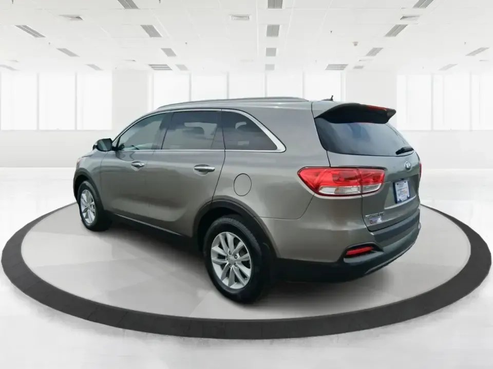 2017 Kia Sorento 2.4L LX (5XYPG4A30HG) with an 2.4L I-4 gasoline direct injection engine, 6A transmission, located at 1951 S Dayton Lakeview Rd., New Carlisle, OH, 45344, (937) 908-9800, 39.890999, -84.050255 - Picture your next weekend: the family packed up for a day at Carillon Historical Park, groceries loaded after a quick stop near The Greene, and plenty of room left for sports gear or a stroller-without feeling like you're driving something bulky. This 2017 Kia Sorento LX is built for real life in th - Photo#4