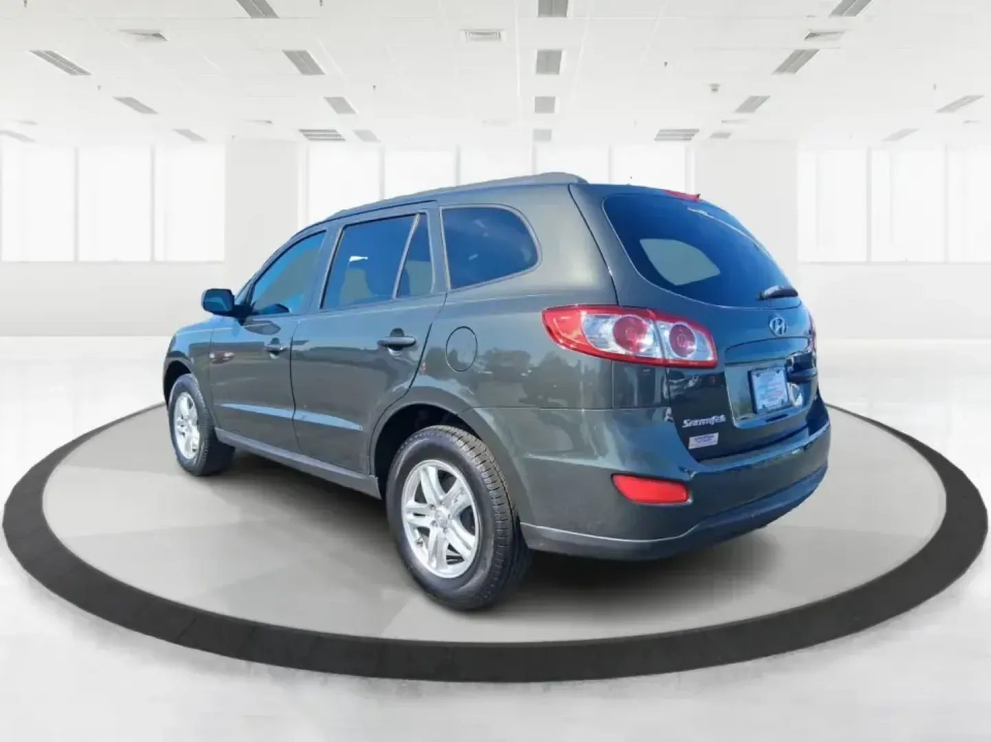 2012 Hyundai Santa Fe GLS (5XYZGDABXCG) with an 2.4L I-4 DOHC engine, 6-Speed Automatic transmission, located at 8750 N County Rd 25A, Piqua, OH, 45356, (937) 908-9800, 40.164391, -84.232513 - Pack up the kids, load the groceries, and head out for a weekend escape-this 2012 Hyundai Santa Fe GLS is the kind of SUV that fits real life in West Central Ohio. Whether you're commuting up N County Rd 25A toward Troy, running errands near downtown Piqua, or planning a road trip out past the Great - Photo#4