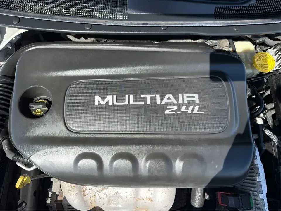 2016 Chrysler 200 Limited (1C3CCCABXGN) with an 2.4L L4 DOHC 16V engine, 9A transmission, located at 1184 Kauffman Ave, Fairborn, OH, 45324, (937) 908-9800, 39.807072, -84.030914 - Need a comfortable, efficient sedan for daily commuting to Wright-Patterson AFB, weekend trips to Yellow Springs, or school-and-sports carpools around Fairborn? This 2016 Chrysler 200 Limited delivers the kind of smooth ride, upscale cabin feel, and highway-friendly MPG that fits real life in the Mi- Photo#11