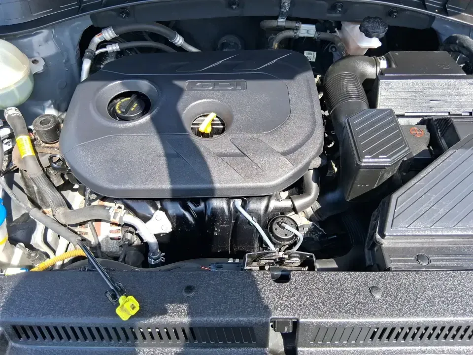 2018 Hyundai Tucson SEL Plus (KM8J33A4XJU) with an Nu 2L I-4 gasoline direct injection engine, 6A transmission, located at 1230 East Main St, Xenia, OH, 45385, (937) 908-9800, 39.688026, -83.910172 - Need a do-it-all SUV that fits real life in Greene County-school runs, long commutes to Dayton, and weekend getaways to John Bryan State Park-without sacrificing comfort or confidence? This 2018 Hyundai Tucson SEL Plus in Coliseum Gray is built for drivers who want practical space, modern tech, and - Photo#11