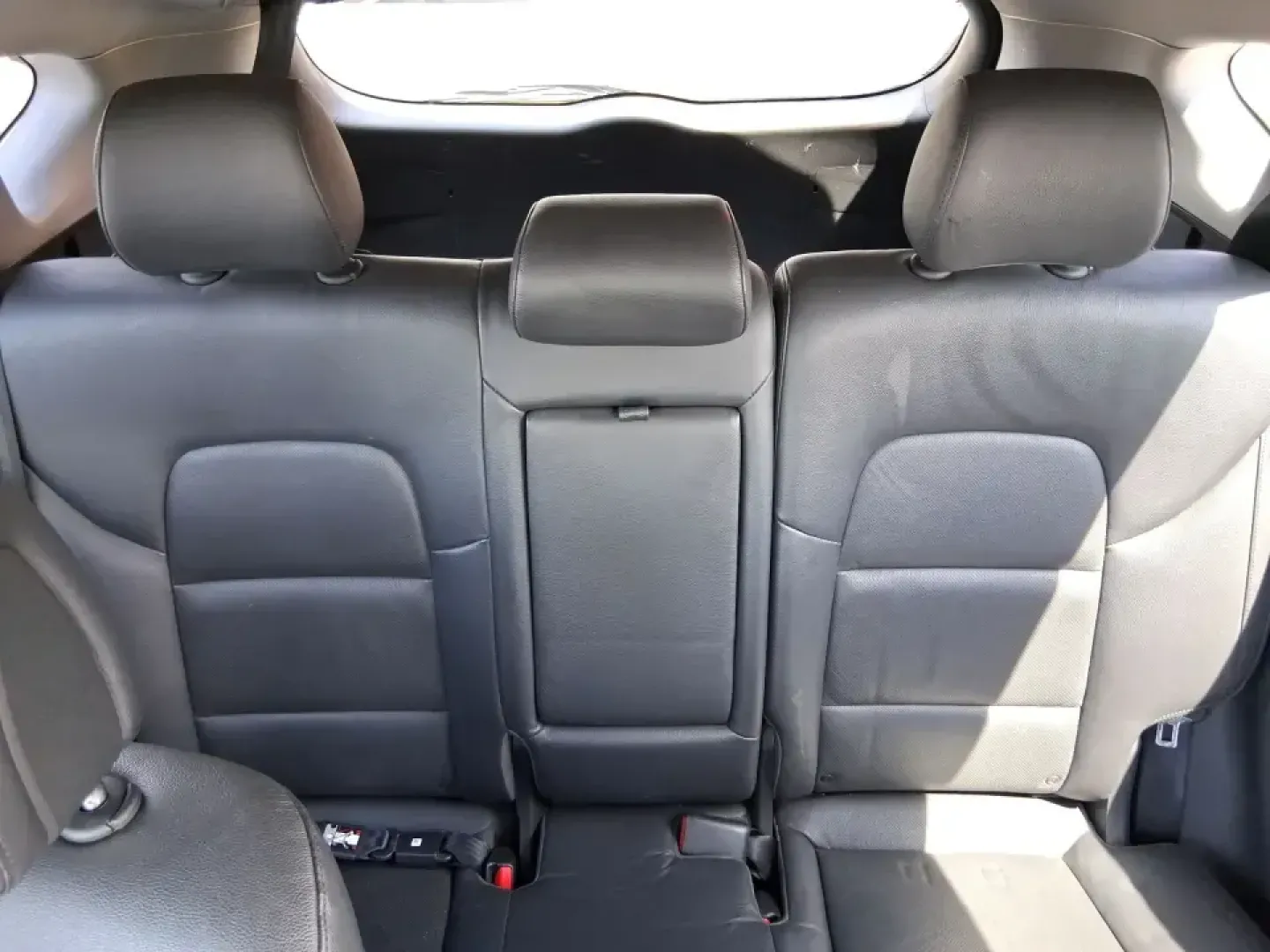 2018 Hyundai Tucson SEL Plus (KM8J33A4XJU) with an Nu 2L I-4 gasoline direct injection engine, 6A transmission, located at 8750 N County Rd 25A, Piqua, OH, 45356, (937) 908-9800, 40.164391, -84.232513 - Need a do-it-all SUV that fits real life in Greene County-school runs, long commutes to Dayton, and weekend getaways to John Bryan State Park-without sacrificing comfort or confidence? This 2018 Hyundai Tucson SEL Plus in Coliseum Gray is built for drivers who want practical space, modern tech, and - Photo#14