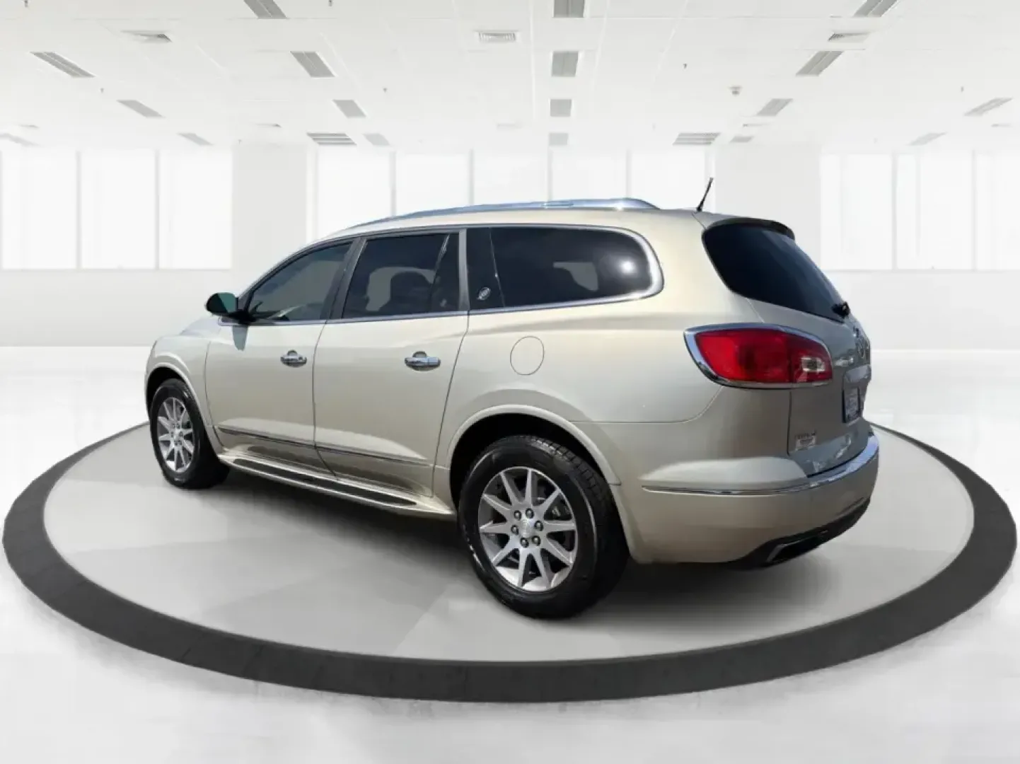 2016 Buick Enclave Leather (5GAKVBKD6GJ) with an 3.6L V-6 gasoline direct injection engine, 6-Speed Automatic Overdrive transmission, located at 1184 Kauffman Ave, Fairborn, OH, 45324, (937) 908-9800, 39.807072, -84.030914 - Need one vehicle that can handle school drop-offs, grocery runs, and a weekend road trip down I-75 without feeling cramped? This 2016 Buick Enclave Leather in Iridium Metallic is built for real-life family logistics and comfortable commuting around Moraine, Dayton, and the Miami Valley-offering thre - Photo#4