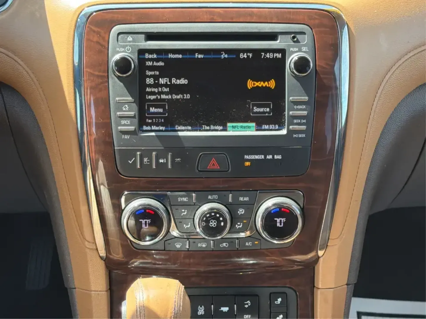 2016 Buick Enclave Leather (5GAKVBKD6GJ) with an 3.6L V-6 gasoline direct injection engine, 6-Speed Automatic Overdrive transmission, located at 1184 Kauffman Ave, Fairborn, OH, 45324, (937) 908-9800, 39.807072, -84.030914 - Need one vehicle that can handle school drop-offs, grocery runs, and a weekend road trip down I-75 without feeling cramped? This 2016 Buick Enclave Leather in Iridium Metallic is built for real-life family logistics and comfortable commuting around Moraine, Dayton, and the Miami Valley-offering thre - Photo#13