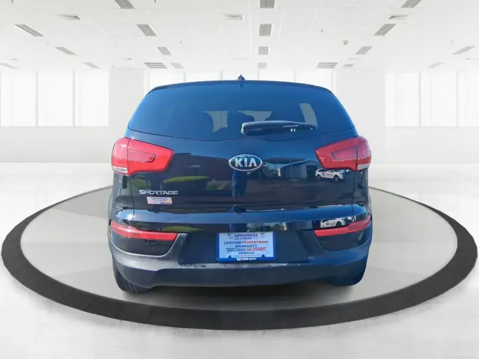 2016 Kia Sportage LX (KNDPBCAC7G7) with an Theta II 2.4L I-4 gasoline direct injection engine, 6-Speed Automatic transmission, located at 880 E. National Road, Vandalia, OH, 45377, (937) 908-9800, 39.891918, -84.183594 - 2016 Kia Sportage LX - Photo#3
