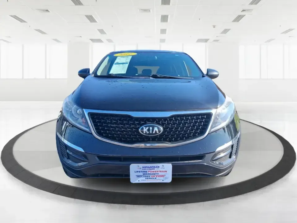 2016 Kia Sportage LX (KNDPBCAC7G7) with an Theta II 2.4L I-4 gasoline direct injection engine, 6-Speed Automatic transmission, located at 880 E. National Road, Vandalia, OH, 45377, (937) 908-9800, 39.891918, -84.183594 - 2016 Kia Sportage LX - Photo#7