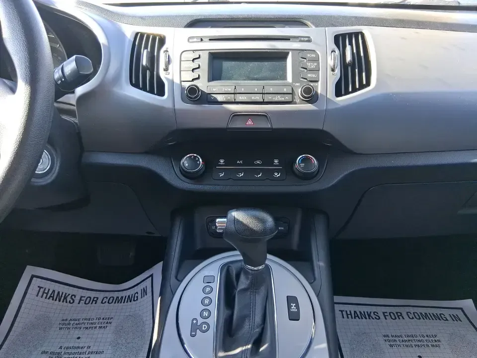 2016 Kia Sportage LX (KNDPBCAC7G7) with an Theta II 2.4L I-4 gasoline direct injection engine, 6-Speed Automatic transmission, located at 880 E. National Road, Vandalia, OH, 45377, (937) 908-9800, 39.891918, -84.183594 - 2016 Kia Sportage LX - Photo#13