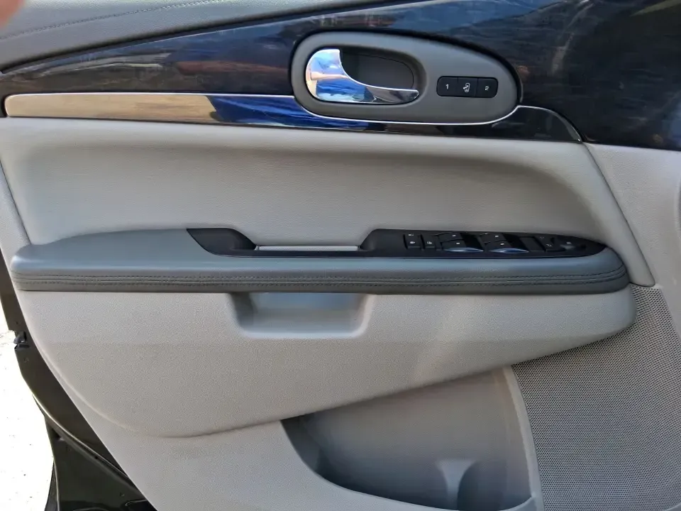 2016 Buick Enclave Leather (5GAKVBKD1GJ) with an 3.6L V-6 gasoline direct injection engine, 6-Speed Automatic Overdrive transmission, located at 1184 Kauffman Ave, Fairborn, OH, 45324, (937) 908-9800, 39.807072, -84.030914 - Weekend road trips to Yellow Springs, daily school runs across Fairborn, or a comfortable commute down I675 toward Dayton-this 2016 Buick Enclave Leather is built for real life when you need space, confidence, and premium comfort without the premium price. Finished in Ebony Twilight Metallic, this f - Photo#19