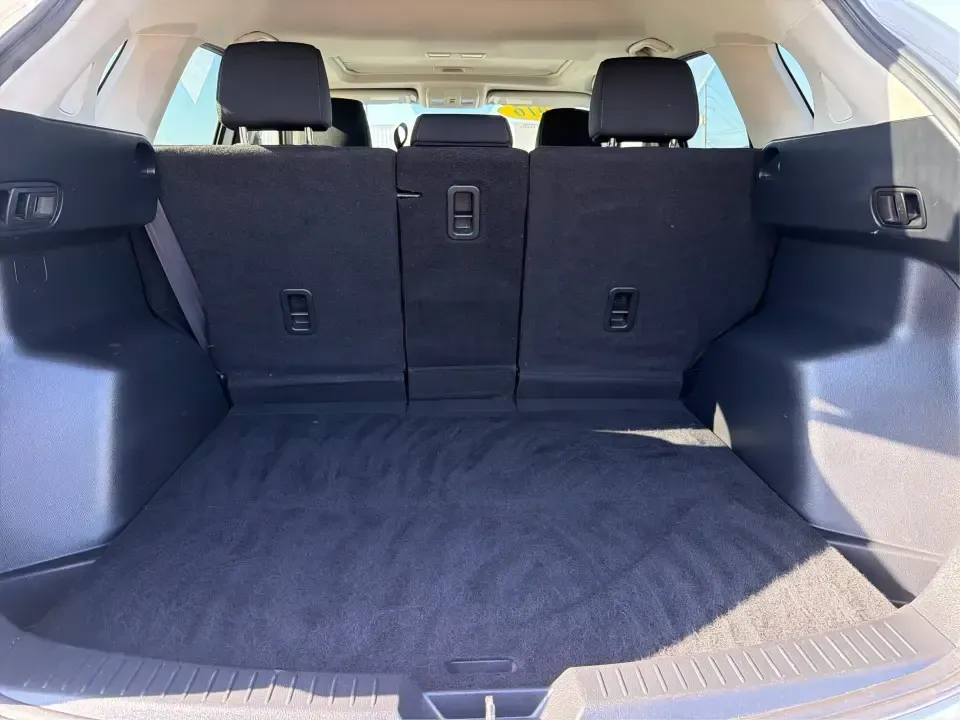 2016 Mazda CX-5 Touring (JM3KE4CYXG0) with an SKYACTIV-G 2.5L I-4 gasoline direct injection engine, 6-Speed Automatic transmission, located at 8750 N County Rd 25A, Piqua, OH, 45356, (937) 908-9800, 40.164391, -84.232513 - Pack up the kids, load the groceries, or point the nose toward a weekend road trip-this 2016 Mazda CX-5 Touring is the kind of SUV that fits real life in Piqua. With confident all-weather capability and a comfortable, well-equipped cabin, it's a smart choice for commuters running up and down I75, fa - Photo#12