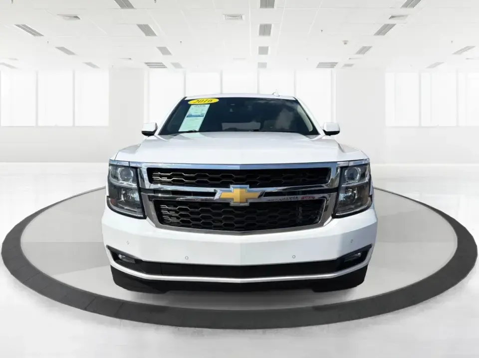 2016 Chevrolet Tahoe LT (1GNSKBKC8GR) with an EcoTec3 5.3L V-8 gasoline direct injection engine, 6A transmission, located at 8750 N County Rd 25A, Piqua, OH, 45356, (937) 908-9800, 40.164391, -84.232513 - If your weekends look like youth sports in the morning, a grocery run in the afternoon, and a last-minute road trip after dinner, this 2016 Chevrolet Tahoe LT 4WD is the kind of full-size SUV that keeps up with real life in Piqua. Finished in Summit White and built for comfort, capability, and confi - Photo#7