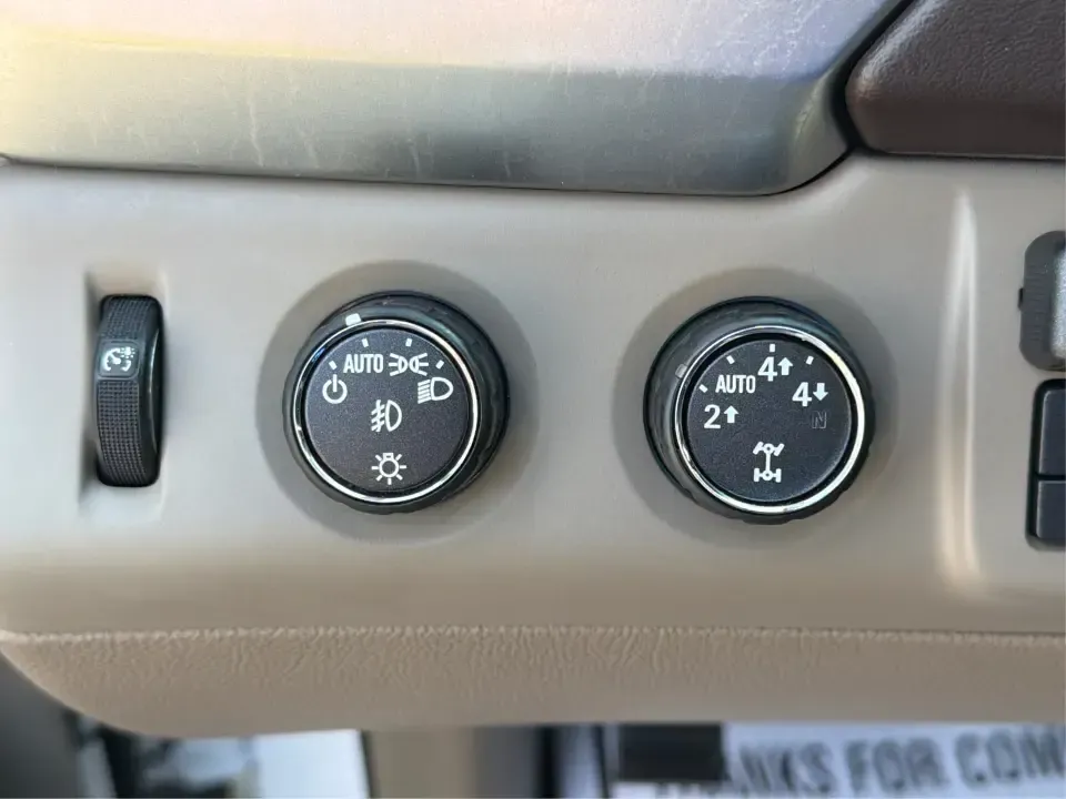 2016 Chevrolet Tahoe LT (1GNSKBKC8GR) with an EcoTec3 5.3L V-8 gasoline direct injection engine, 6A transmission, located at 8750 N County Rd 25A, Piqua, OH, 45356, (937) 908-9800, 40.164391, -84.232513 - If your weekends look like youth sports in the morning, a grocery run in the afternoon, and a last-minute road trip after dinner, this 2016 Chevrolet Tahoe LT 4WD is the kind of full-size SUV that keeps up with real life in Piqua. Finished in Summit White and built for comfort, capability, and confi - Photo#17