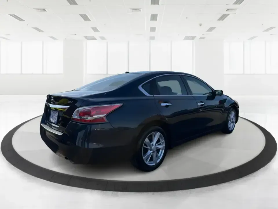 2015 Nissan Altima 2.5 SV (1N4AL3AP9FC) with an 2.5L I-4 DOHC engine, Continuously Variable Transmission transmission, located at 4508 South Dixie Dr, Moraine, OH, 45439, (937) 908-9800, 39.689976, -84.218452 - Picture your next week going smoother: an easy I-75 commute, a comfortable school drop-off run, and a Friday night dinner in Dayton's Oregon District-all in a sedan that feels refined, efficient, and ready to rack up miles without racking up stress. This 2015 Nissan Altima 2.5 SV in sleek Gun Metall - Photo#2