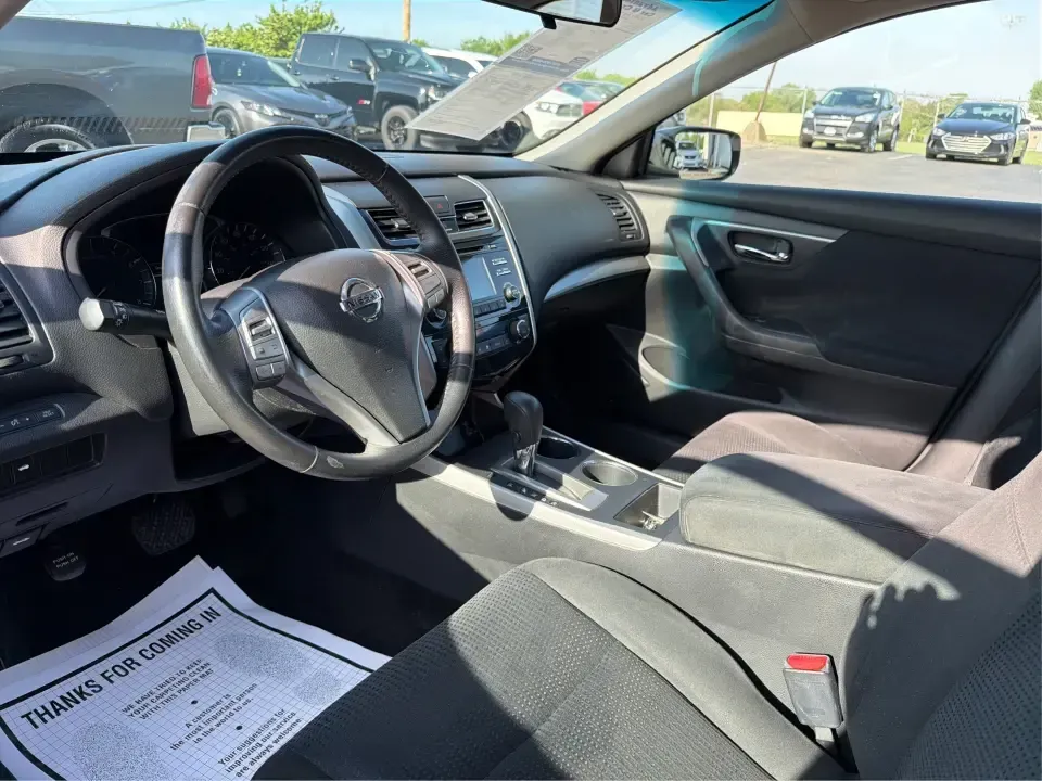 2015 Nissan Altima 2.5 SV (1N4AL3AP9FC) with an 2.5L I-4 DOHC engine, Continuously Variable Transmission transmission, located at 4508 South Dixie Dr, Moraine, OH, 45439, (937) 908-9800, 39.689976, -84.218452 - Picture your next week going smoother: an easy I-75 commute, a comfortable school drop-off run, and a Friday night dinner in Dayton's Oregon District-all in a sedan that feels refined, efficient, and ready to rack up miles without racking up stress. This 2015 Nissan Altima 2.5 SV in sleek Gun Metall - Photo#9