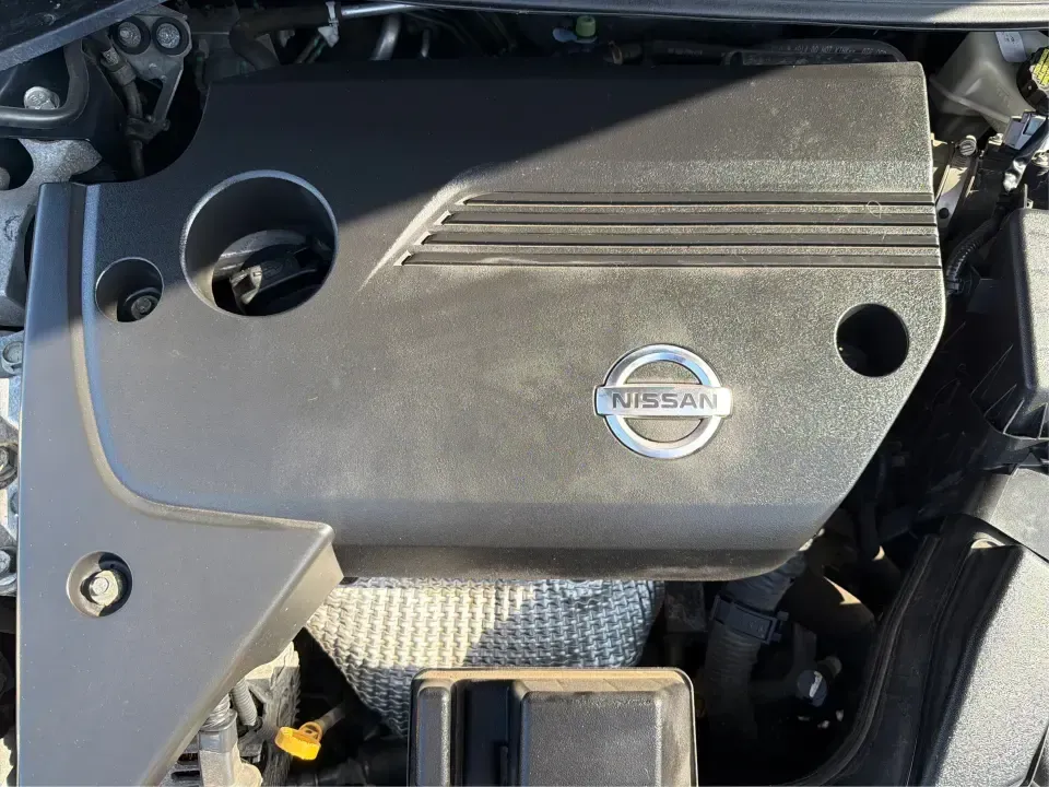 2015 Nissan Altima 2.5 SV (1N4AL3AP9FC) with an 2.5L I-4 DOHC engine, Continuously Variable Transmission transmission, located at 4508 South Dixie Dr, Moraine, OH, 45439, (937) 908-9800, 39.689976, -84.218452 - Picture your next week going smoother: an easy I-75 commute, a comfortable school drop-off run, and a Friday night dinner in Dayton's Oregon District-all in a sedan that feels refined, efficient, and ready to rack up miles without racking up stress. This 2015 Nissan Altima 2.5 SV in sleek Gun Metall - Photo#11